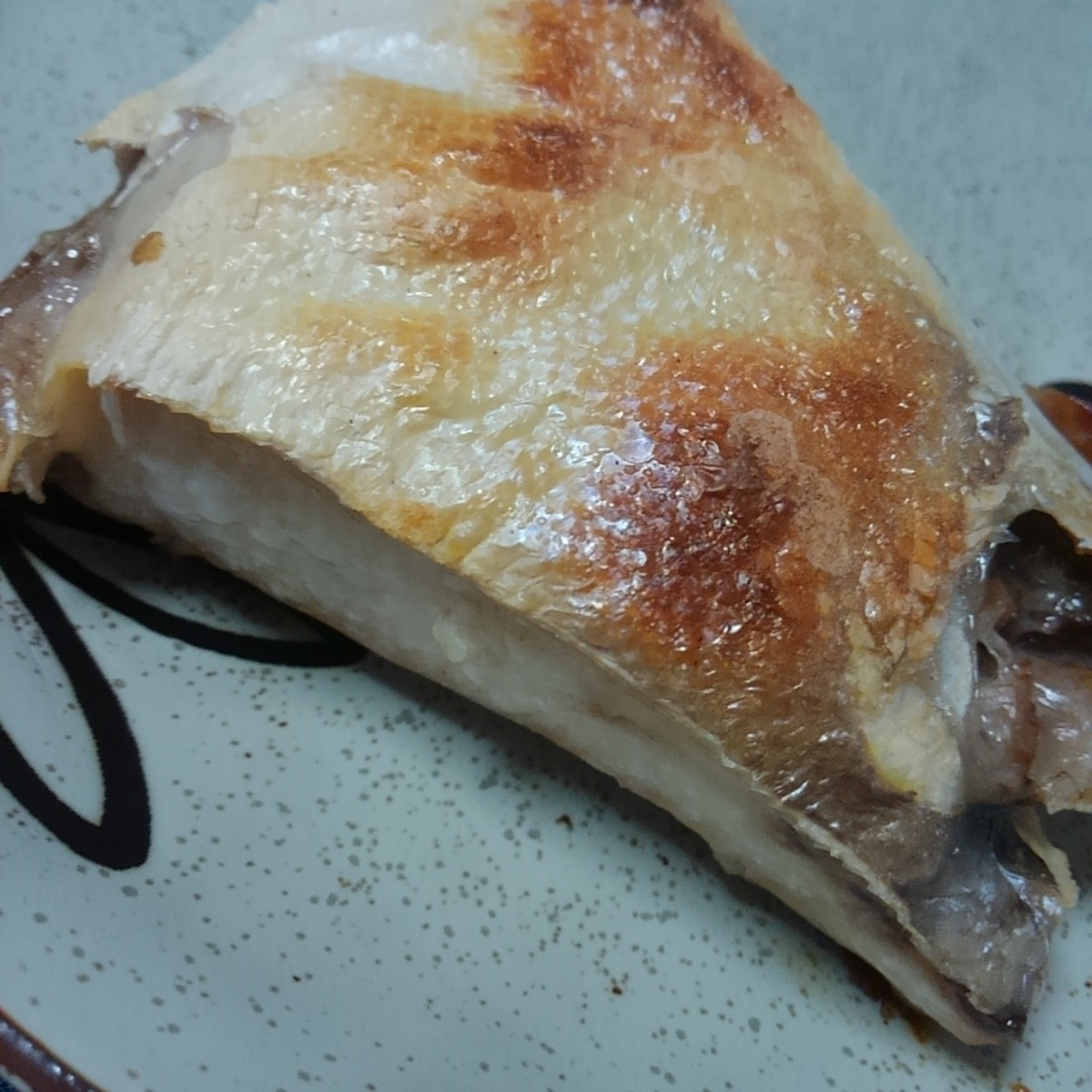 ぶりかま塩焼き 片付け楽チン グリルパン使用 レシピ 作り方 By 1つ 楽天レシピ ぶりかま塩焼き 片付け楽チン グリルパン使用 レシピ 作り方 By 1つ 楽天レシピ